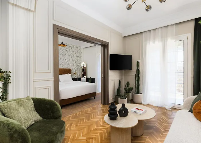 Апартаменты La Maison De L'arc- Elegant With Unique View By Binobi!