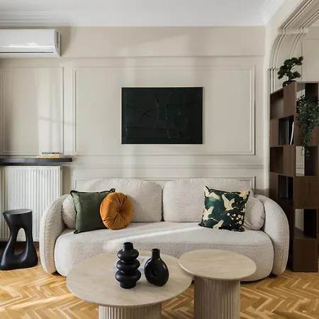 La Maison De L'arc- Elegant With Unique View By Binobi!